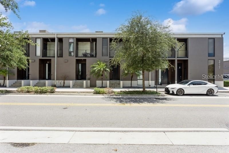 217 N 12TH STREET 105