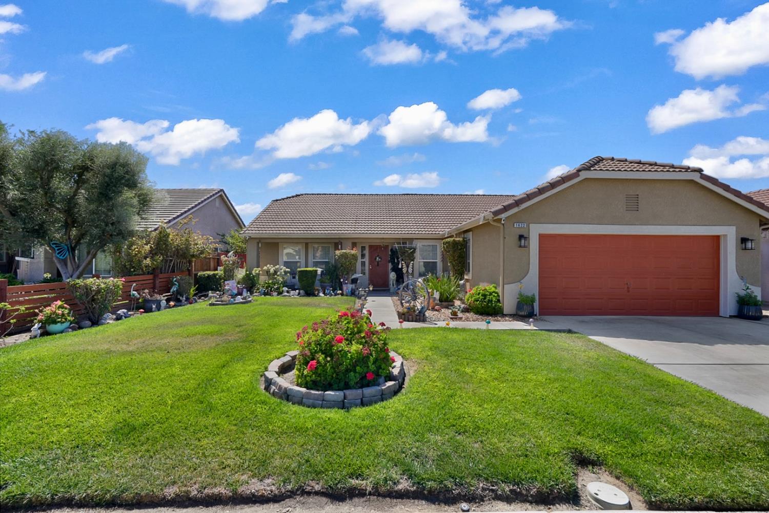 1622 Glacier Bay Ln, Newman, CA 95360-9668