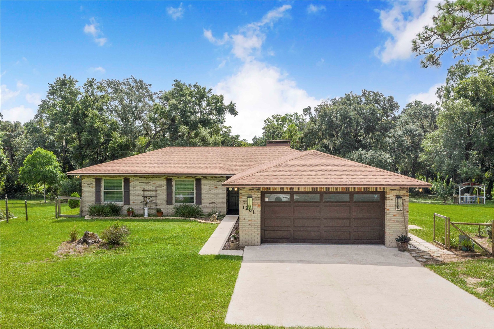 1701 CHAMPAGNE ROAD