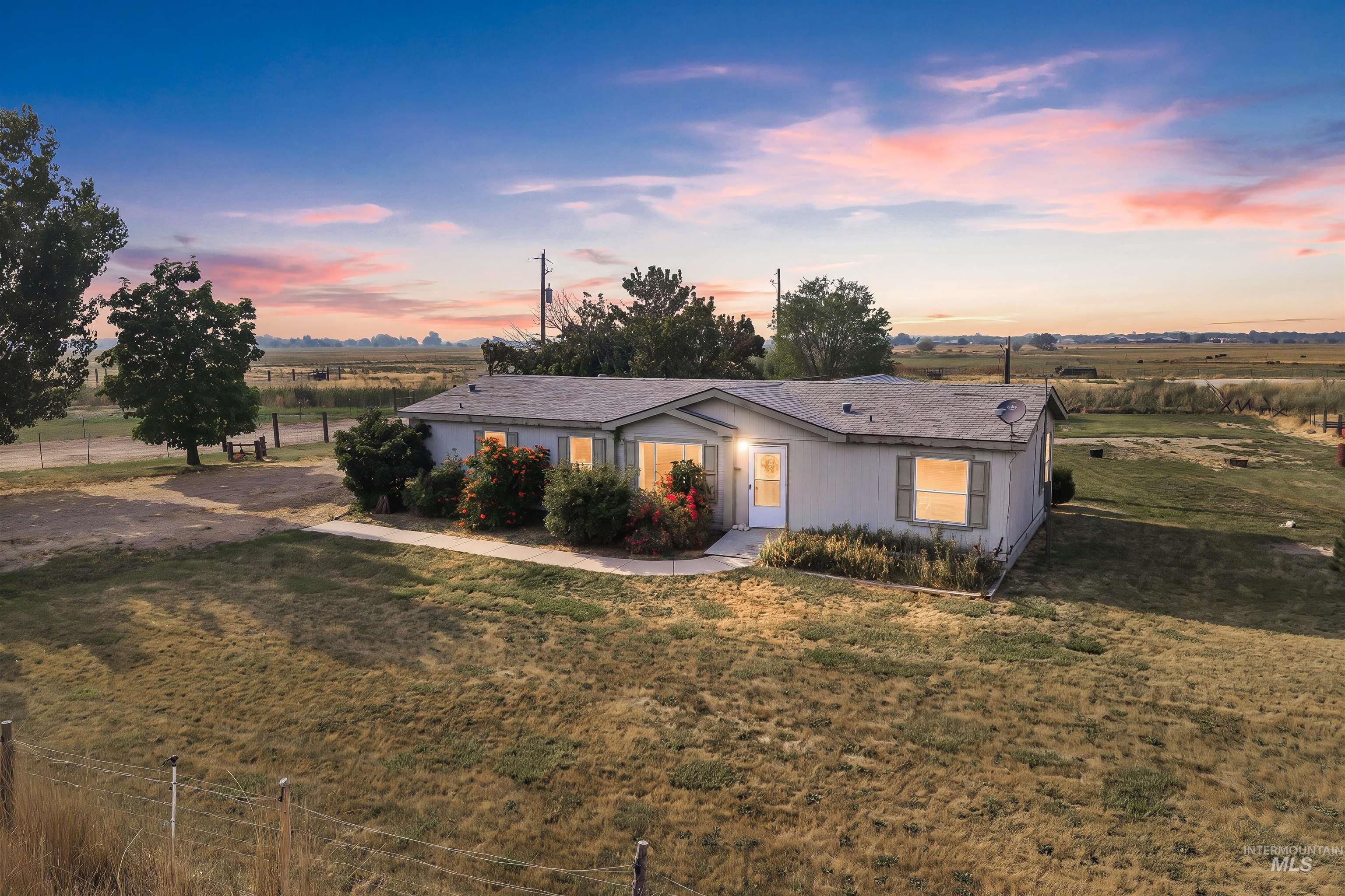2550 W Sales Yard Rd, Emmett ID 83617