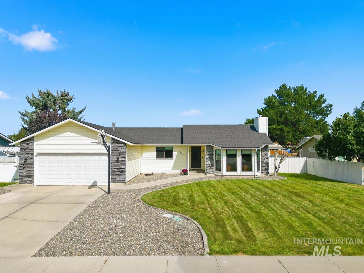 2020 E Kentucky Drive, Nampa ID 83686