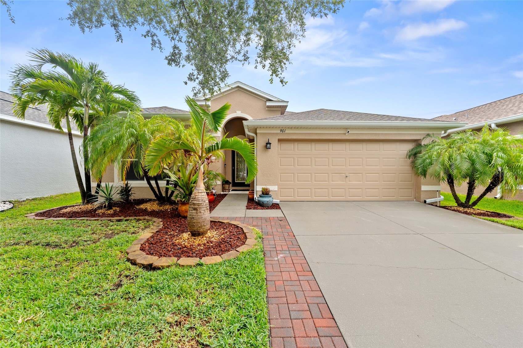 901 PARKER DEN DRIVE