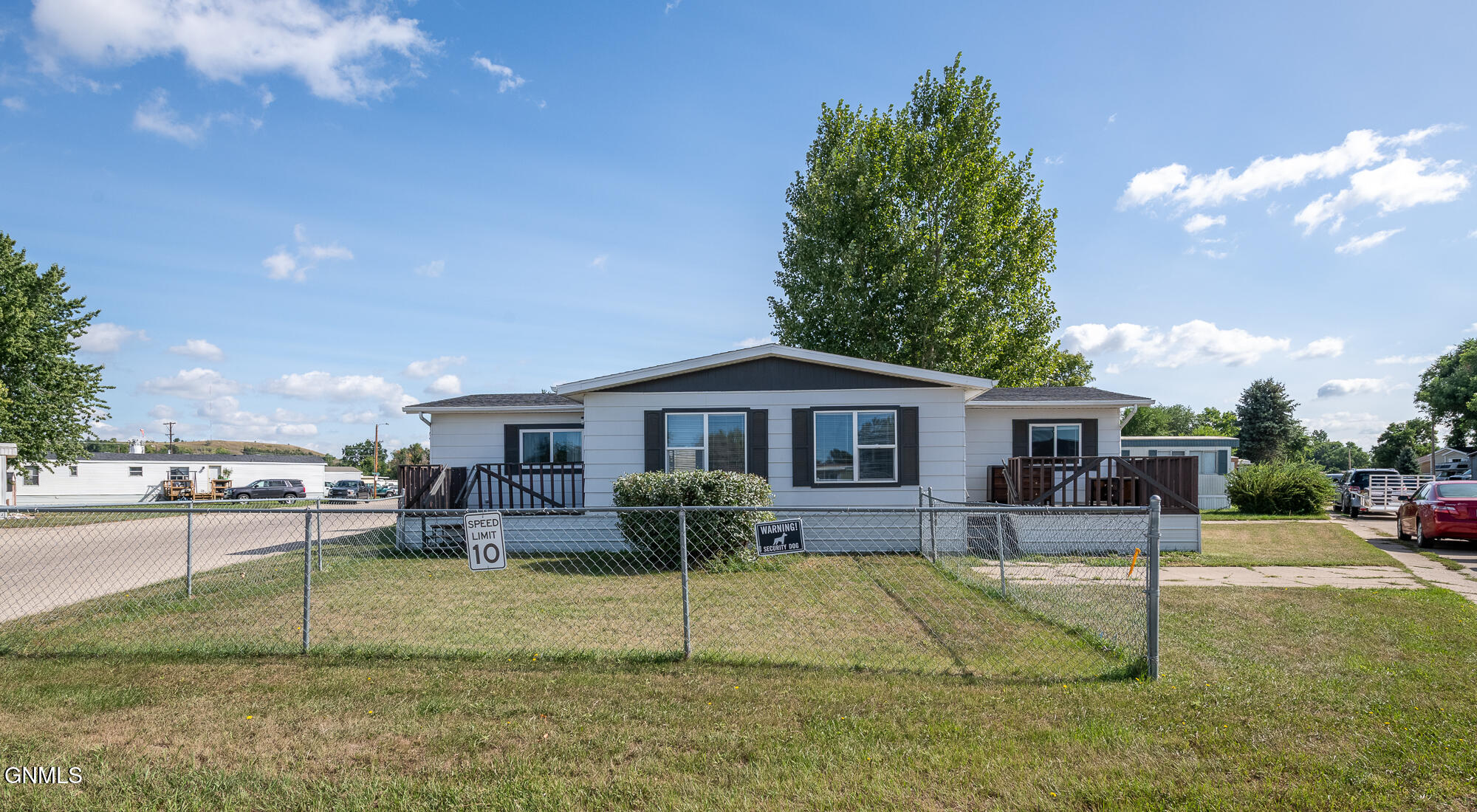 900 S Frontier Trail, Mandan, ND 58554