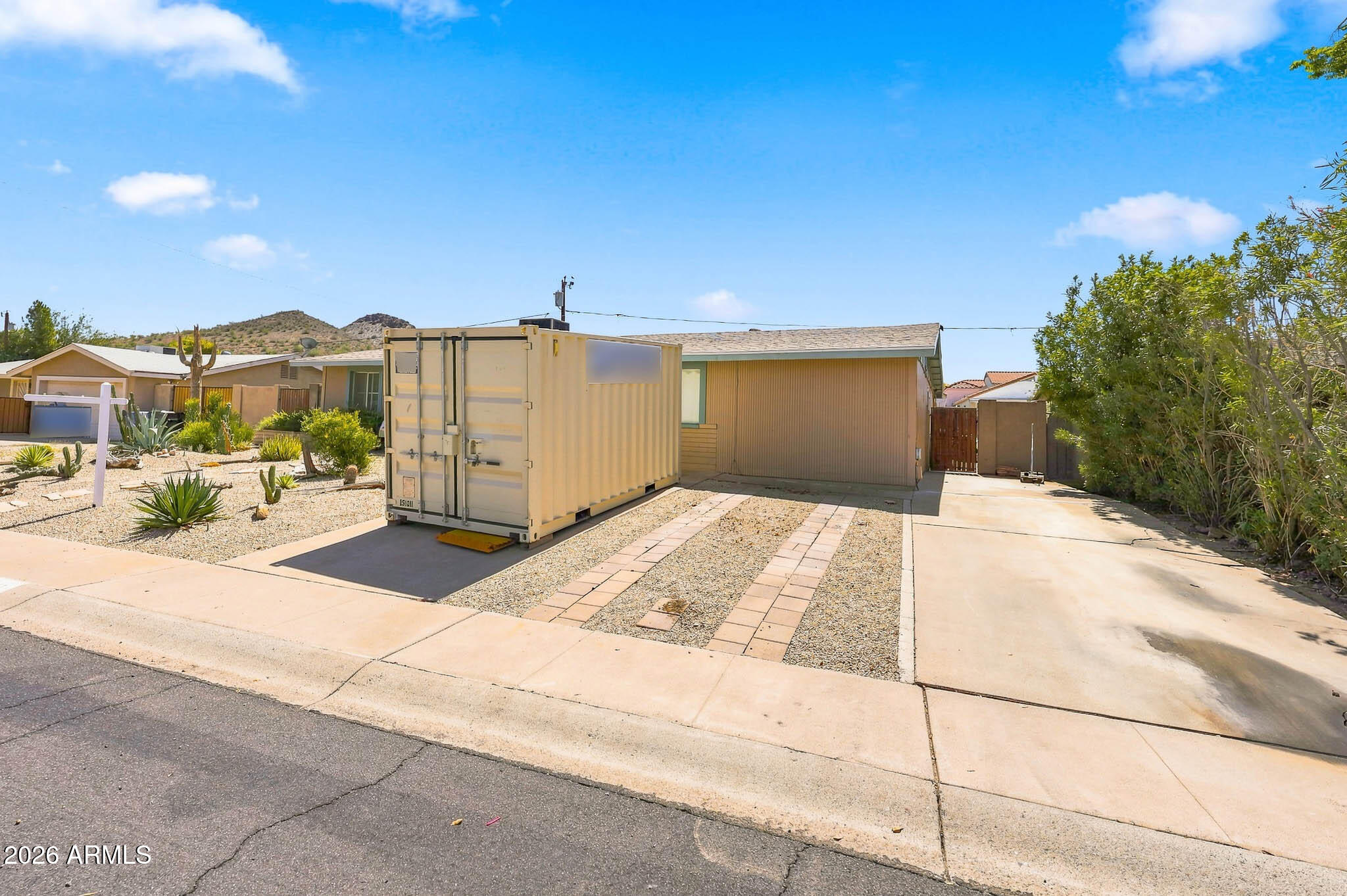2217 E ACOMA Drive, Phoenix, AZ 85022