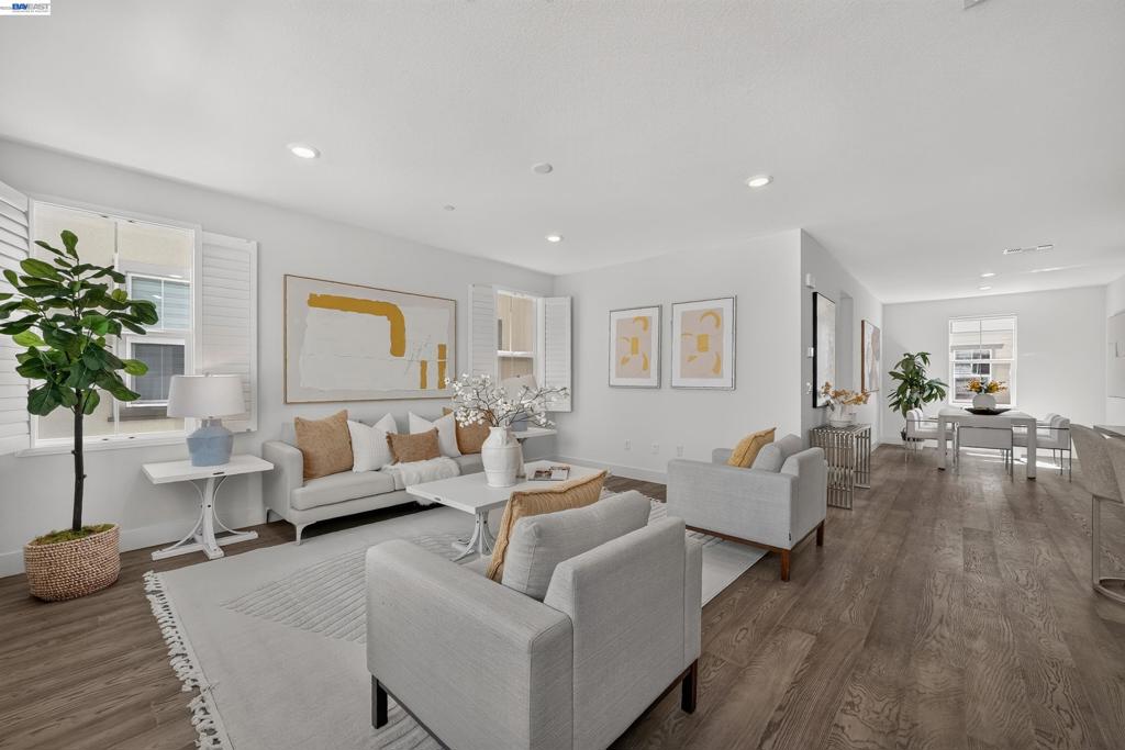 9177 Wave Cove Way