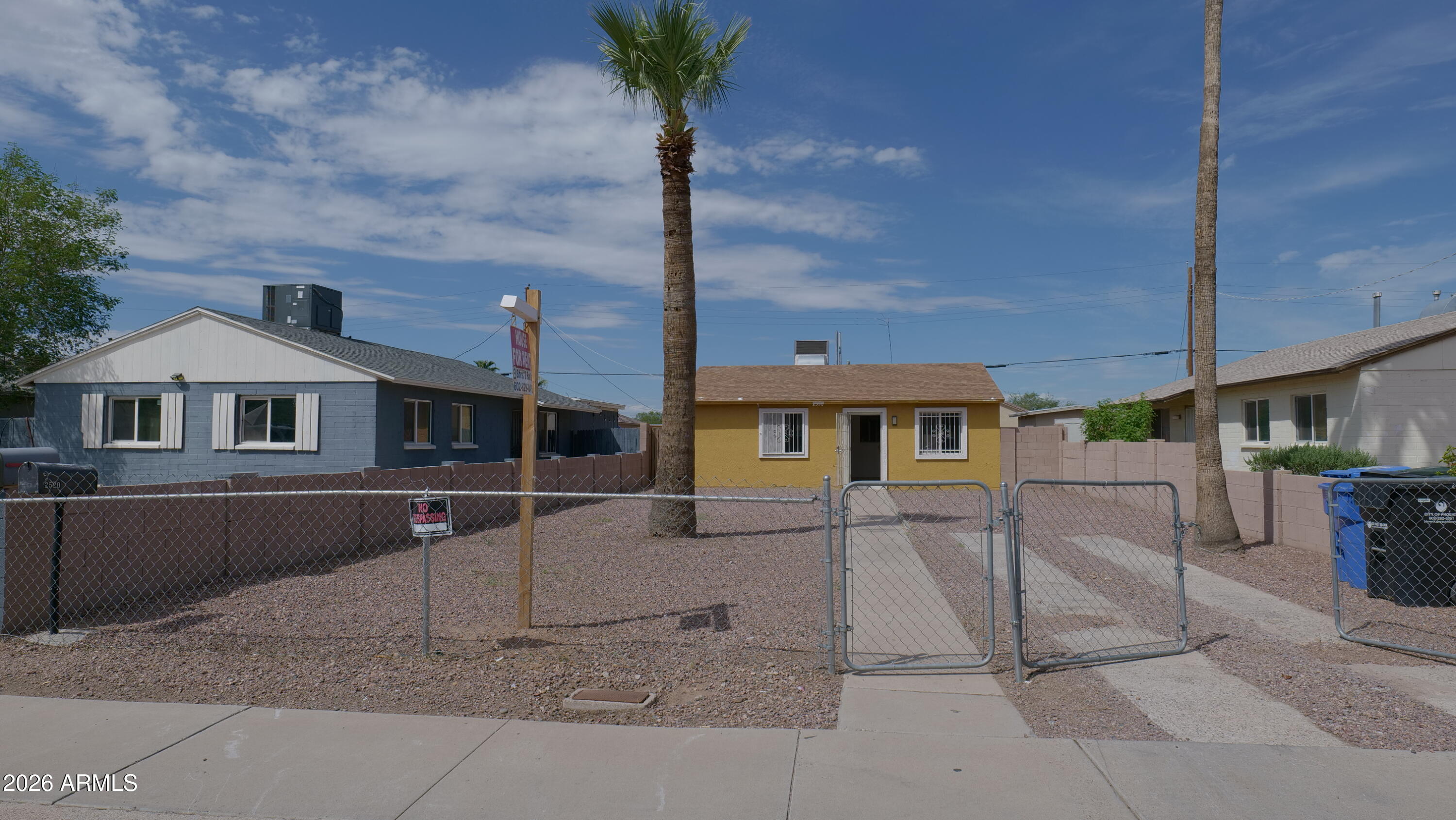 2520 E CHIPMAN Road, Phoenix, AZ 85040