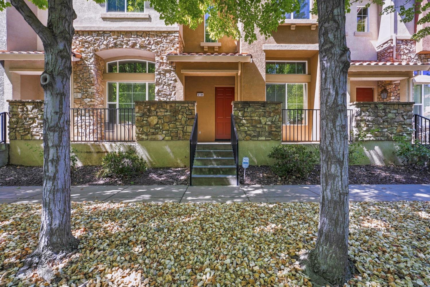2580 W El Camino Ave #5104, Sacramento, CA 95833-3933