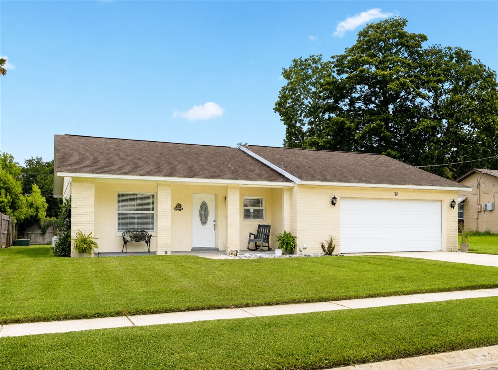 38 LAUREL OAKS CIRCLE