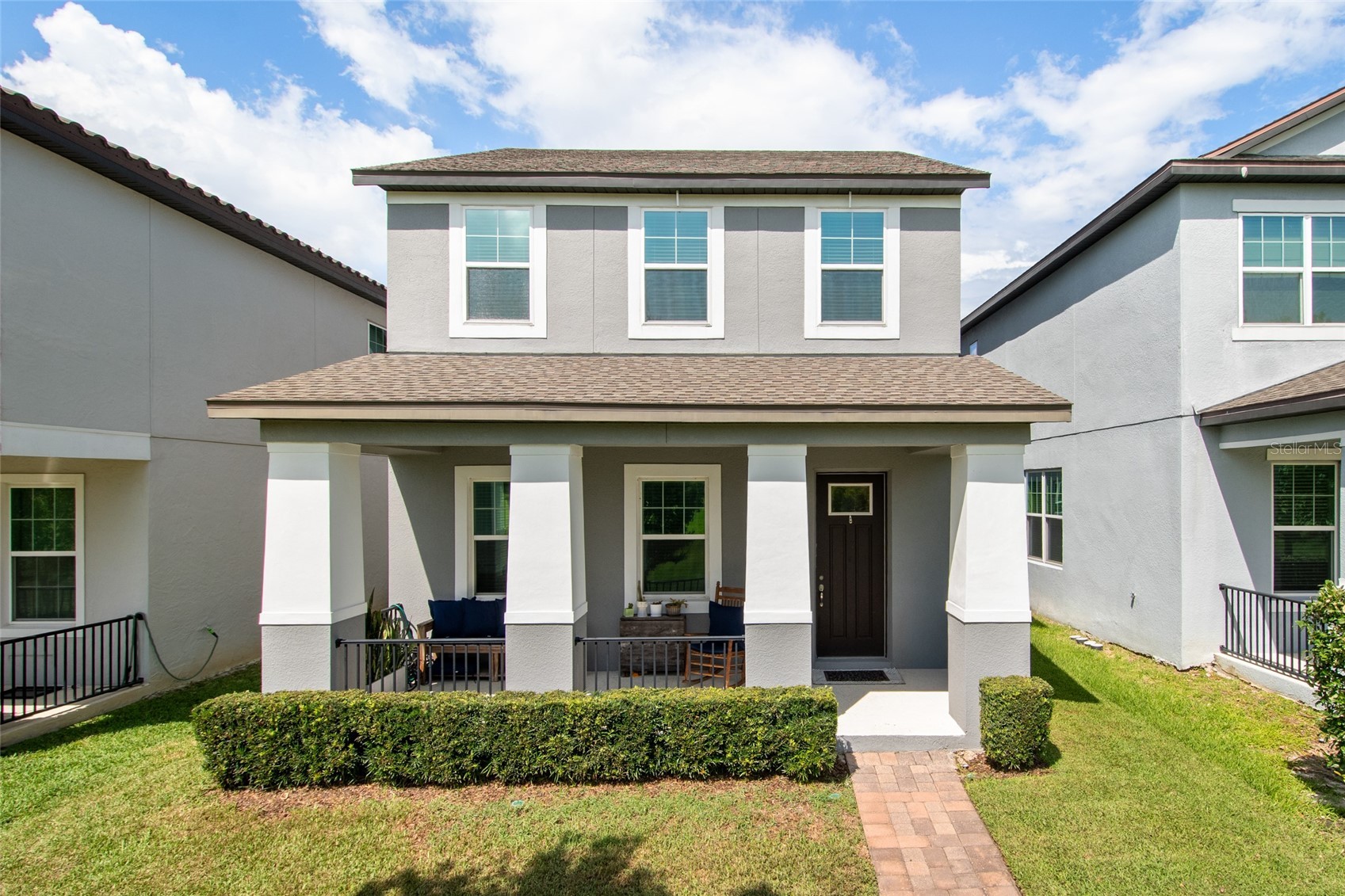 2241 WHITE FEATHER LOOP