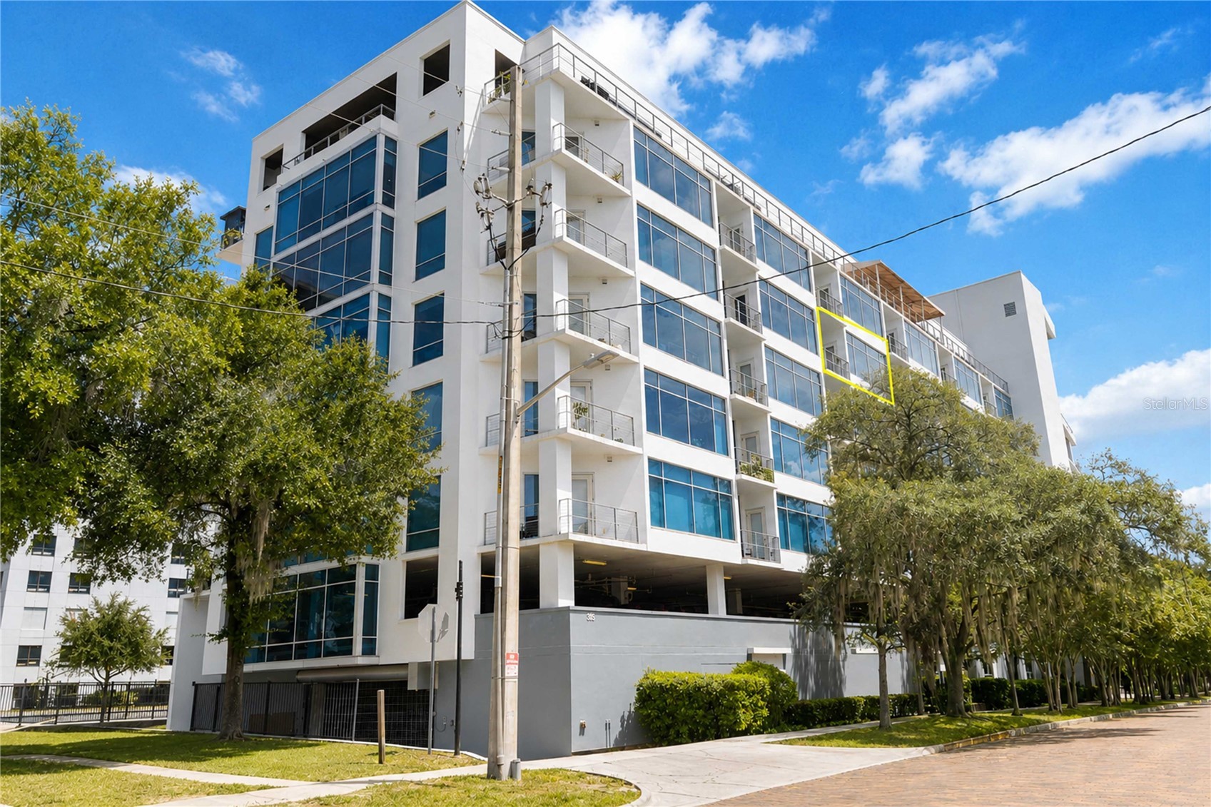 525 E JACKSON STREET 706
