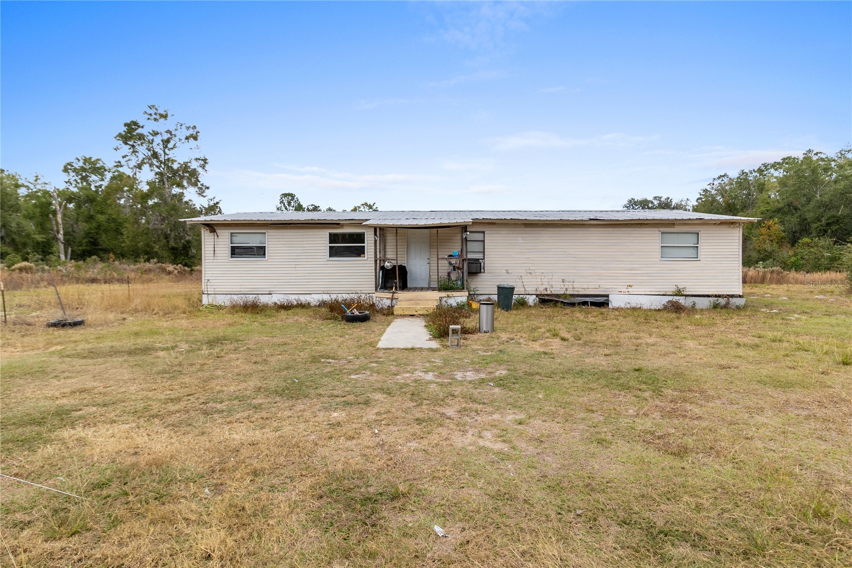 601 SW QUARRY CIRCLE