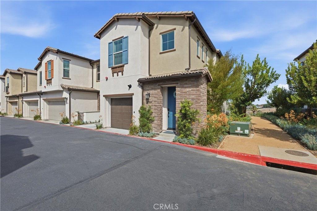 1724 Valley Oak