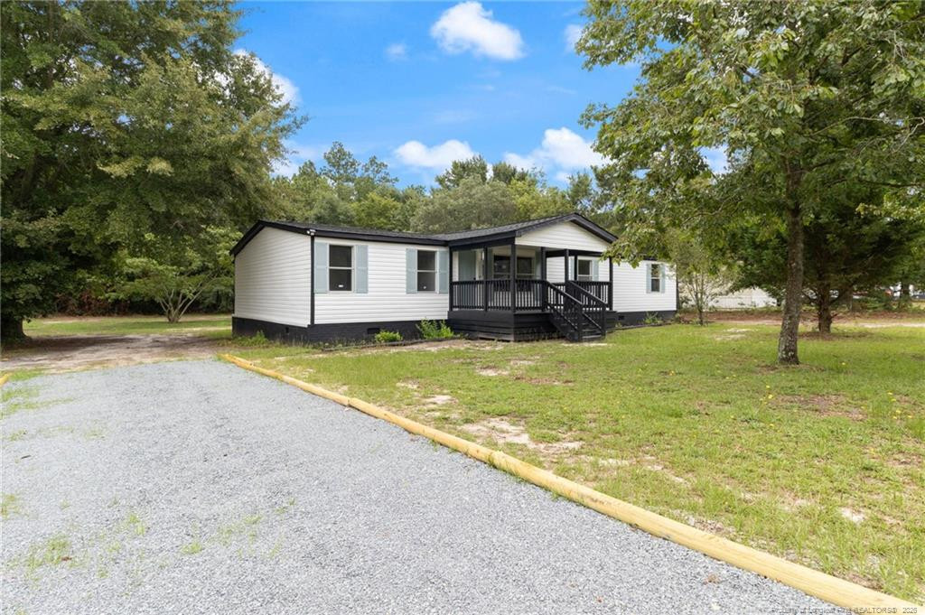 137 Huckabee Street, Raeford, NC 28376