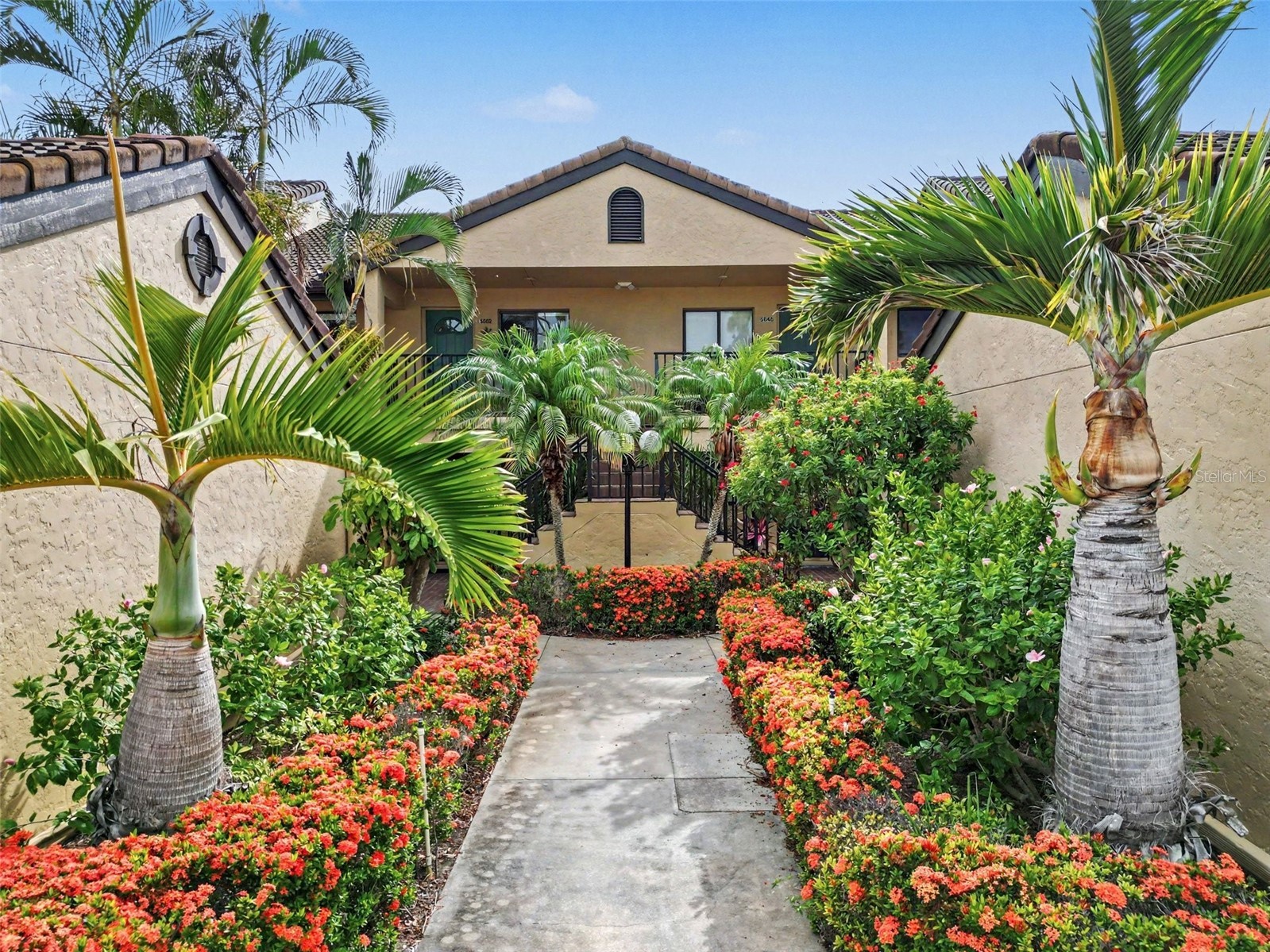5652 ASHTON LAKE DRIVE 5652