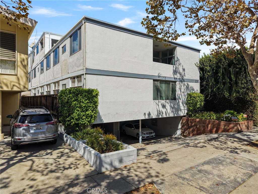 329 S Rexford Drive