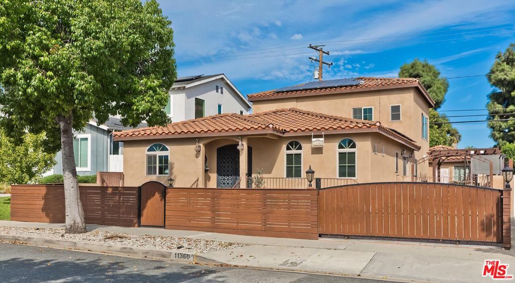 11360 Segrell Way