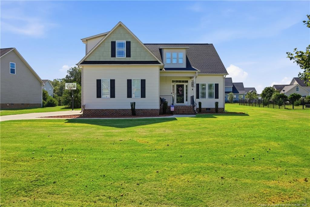 3916 Barclay Way, Wade, NC 28395
