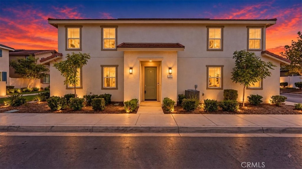 1201 Garnet Court