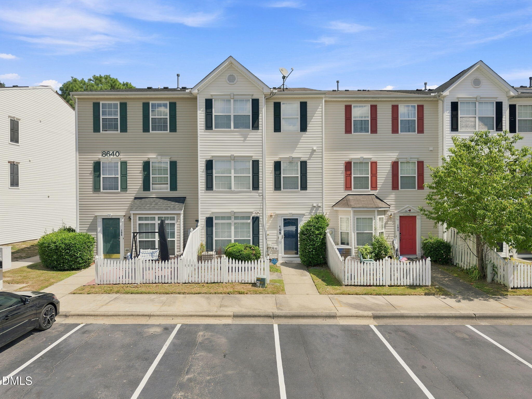 8640 Neuse Landing Lane 105, Raleigh, NC 27616