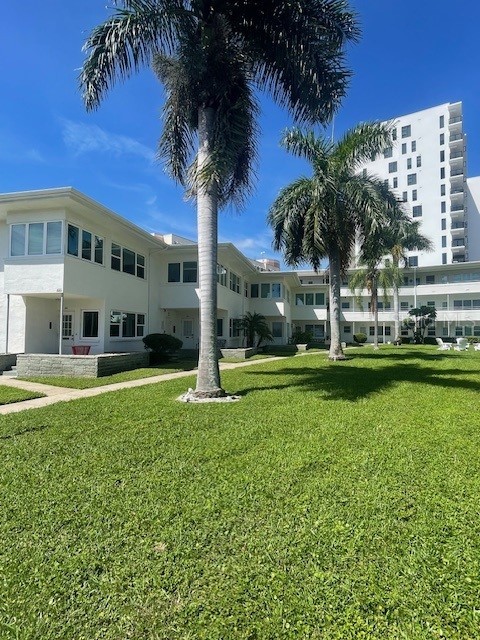 499 1ST STREET S 202