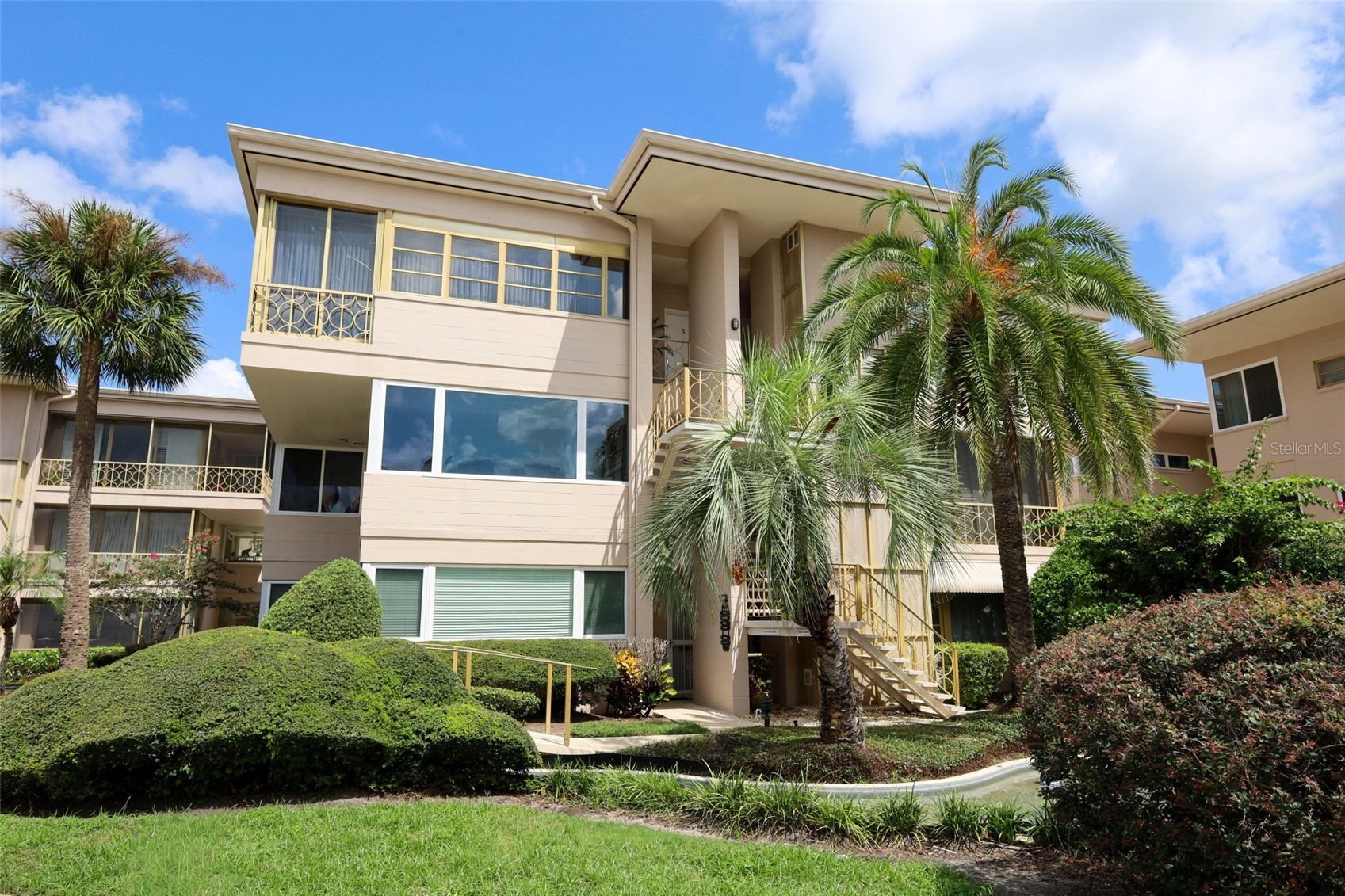 311 E MORSE BOULEVARD 4-5