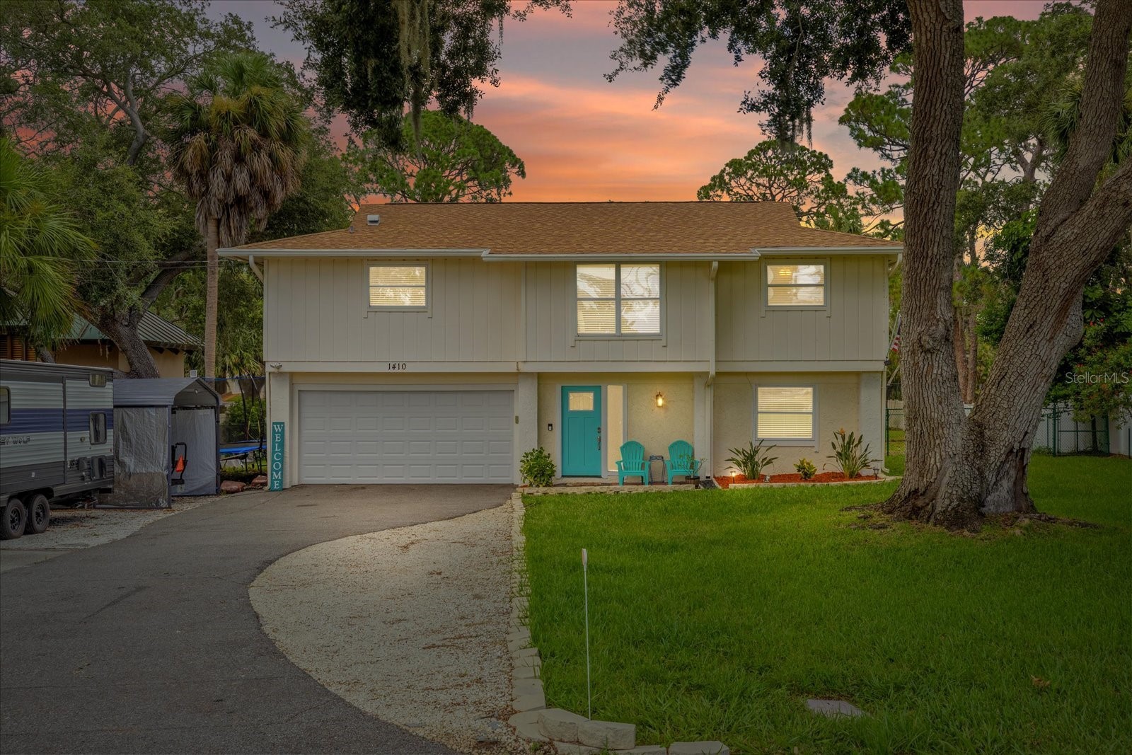 1410 RIVERSIDE DRIVE