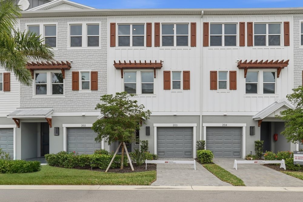 1624 COMPASS POINTE COURT 203