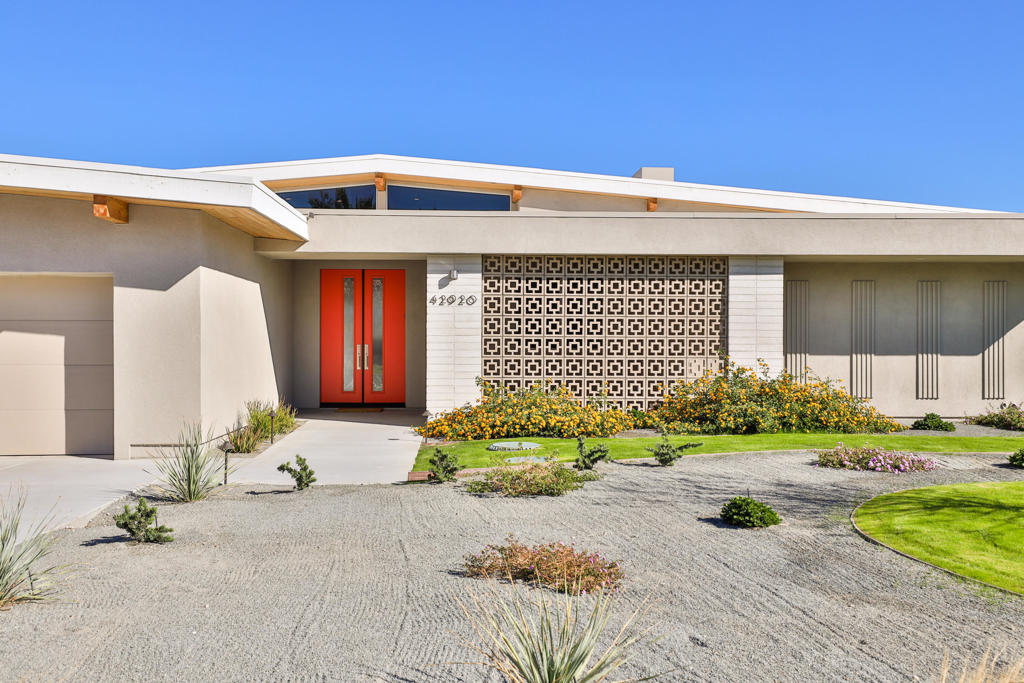 42920 Caballeros Drive