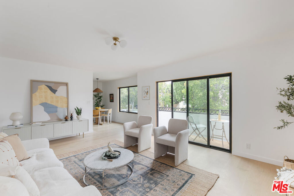 4412 Finley Avenue 5