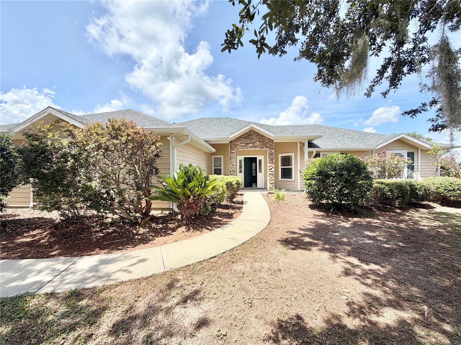 10144 98 Terrace, Gainesville, FL, 32608 — assumable VA mortgage at 6.12%