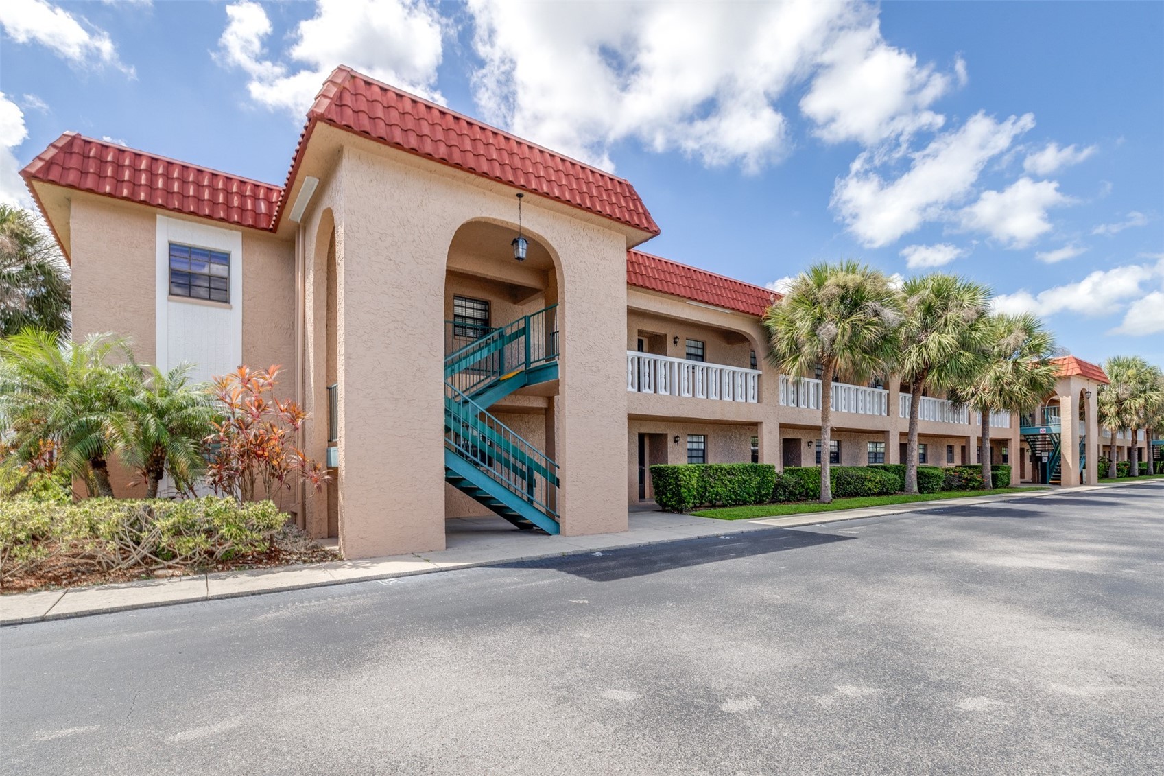 1750 BELLEAIR FOREST DRIVE A8