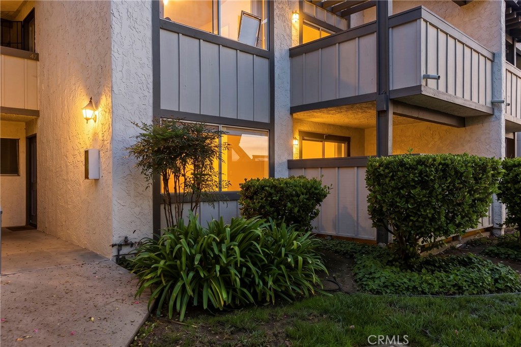 1346 E Hillcrest 42
