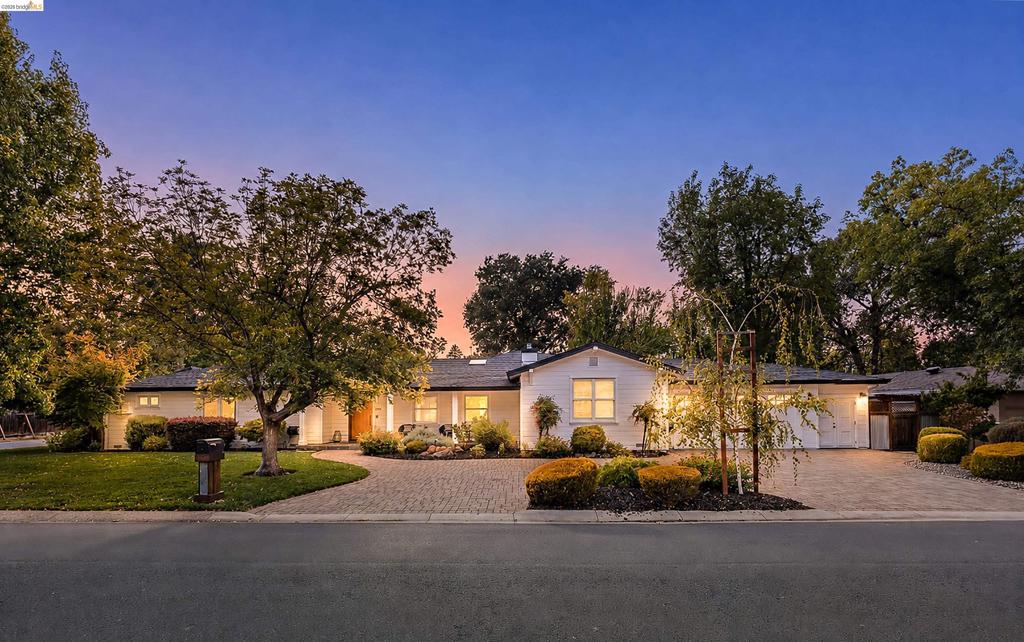 280 Stevenson Dr