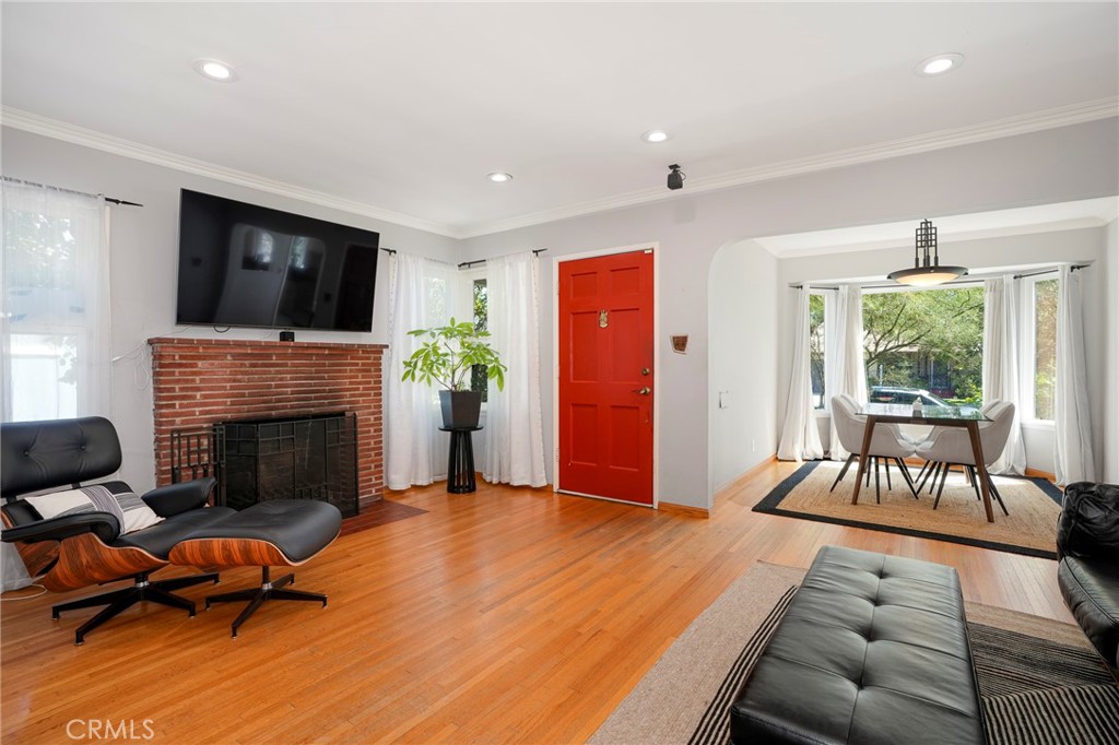 137 N Berkeley Avenue