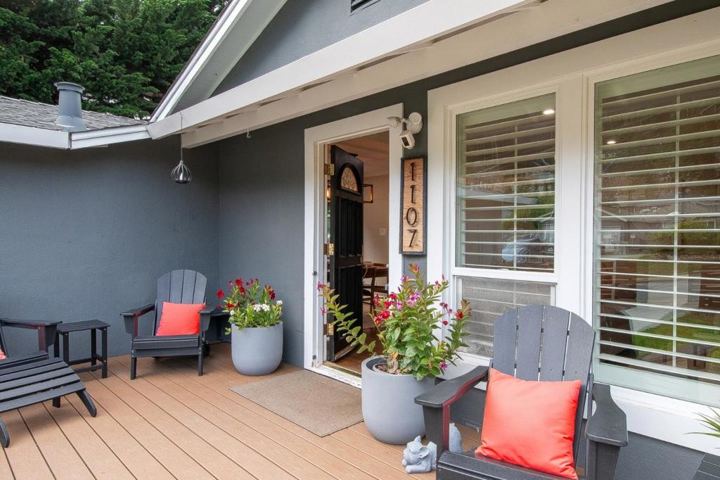 1107 Rosita Road