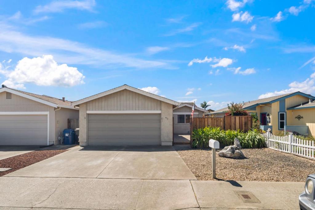 475 Vivienne Drive