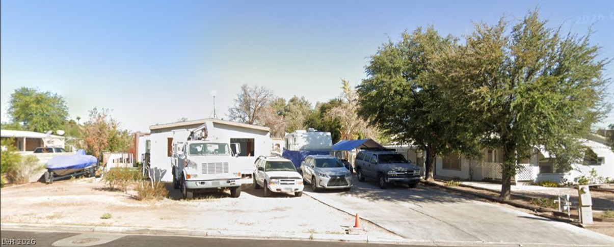 1512 Patrick Lane