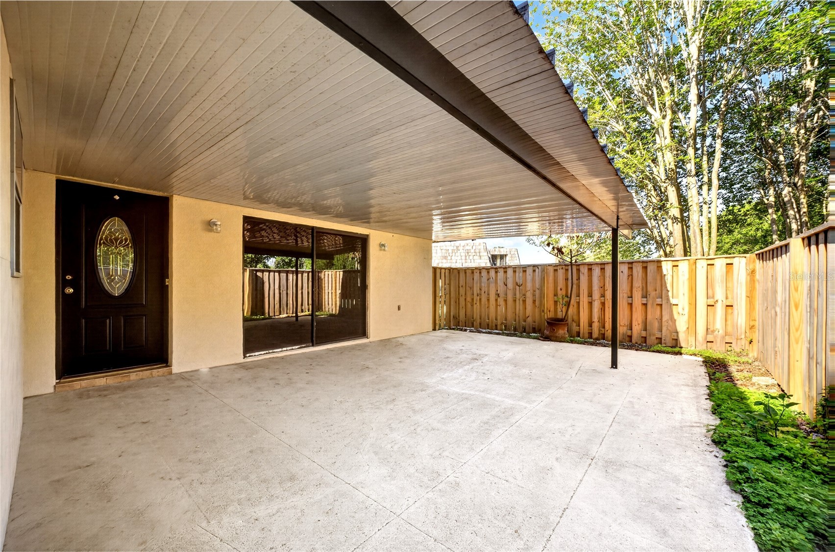 2906 ASH DRIVE