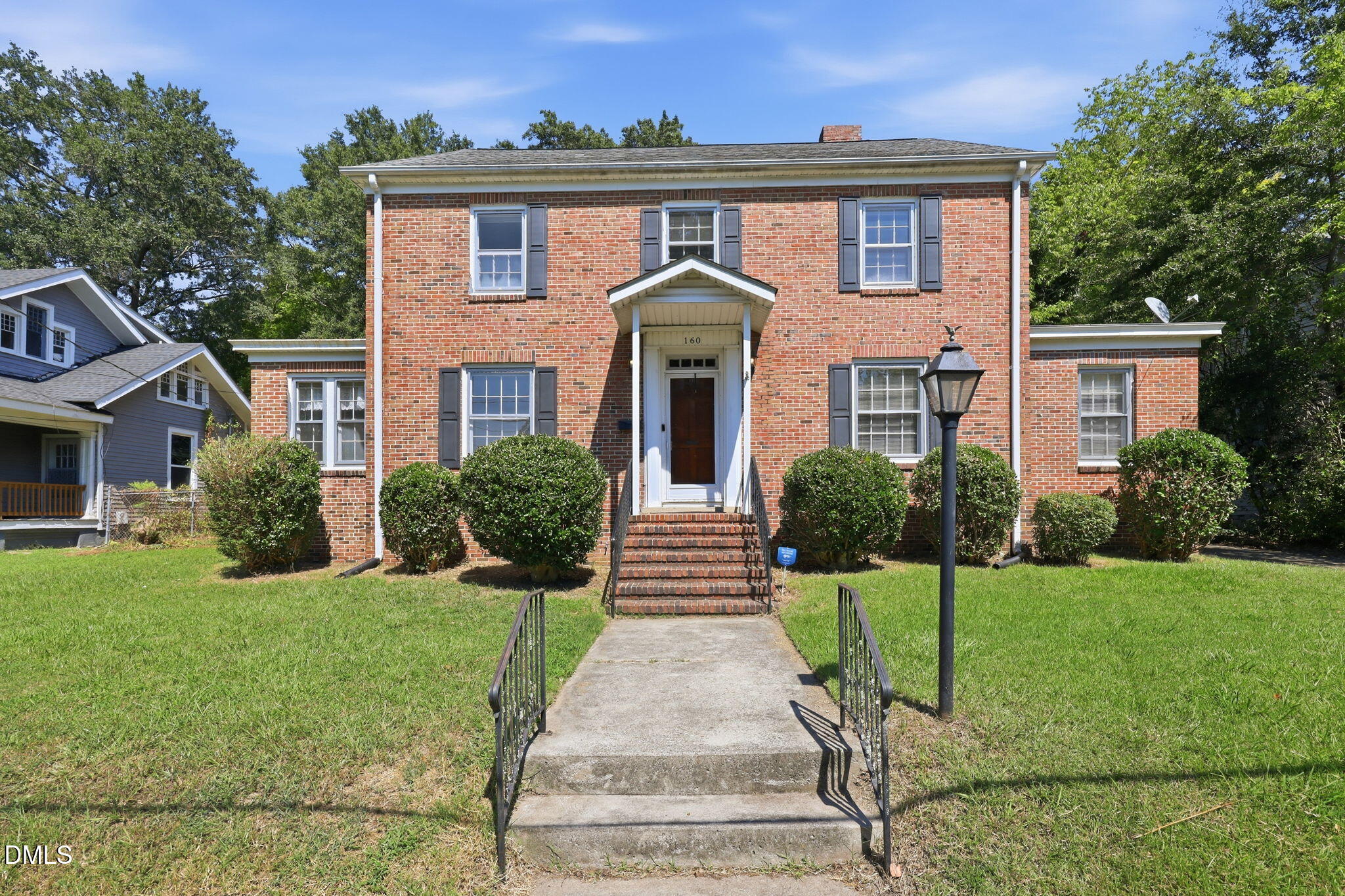 160 W Young Avenue, Henderson, NC 27536