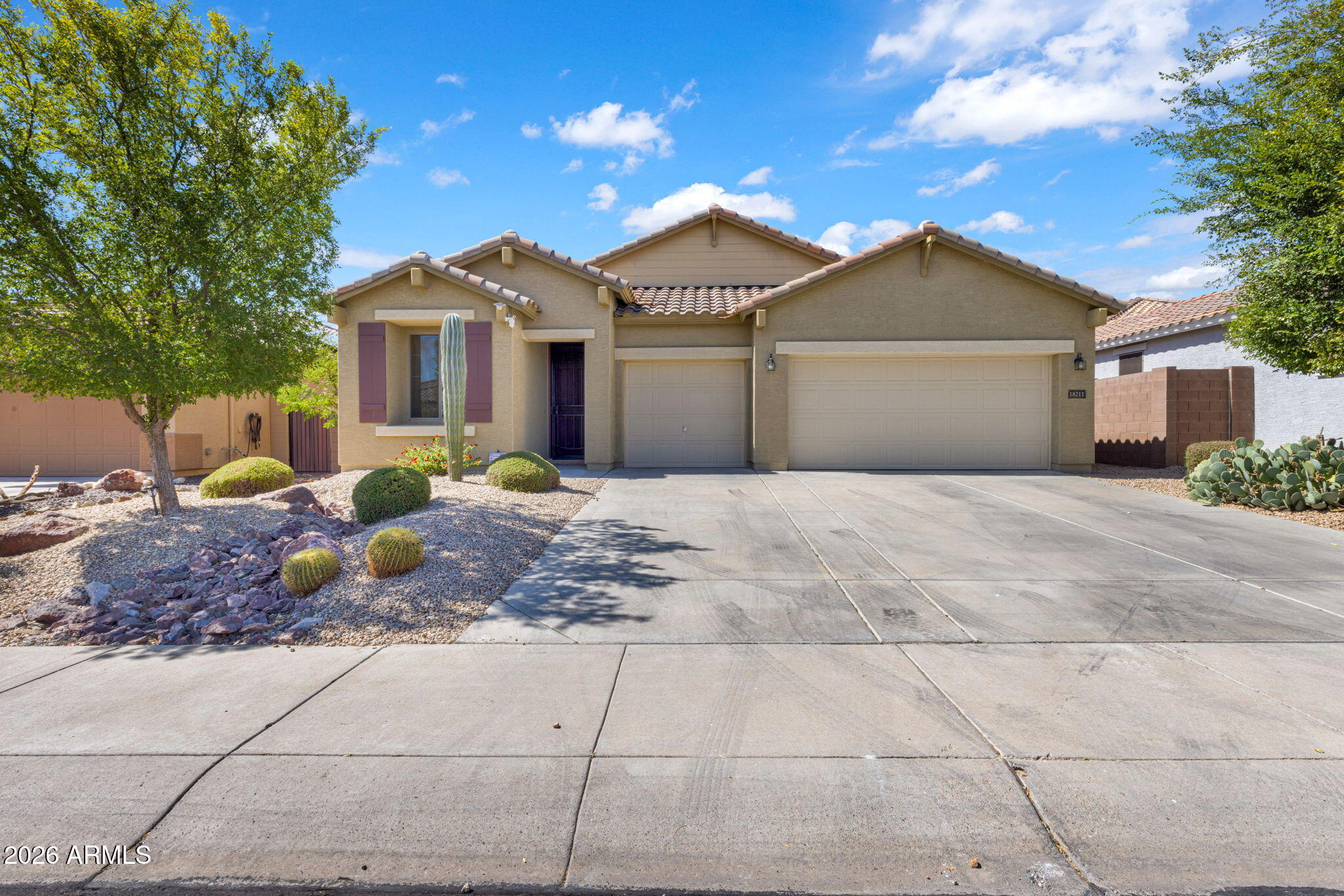 18211 W PALO VERDE Avenue, Waddell, AZ 85355