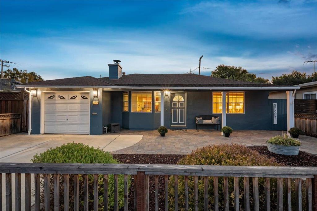 3992 Pasadena Drive