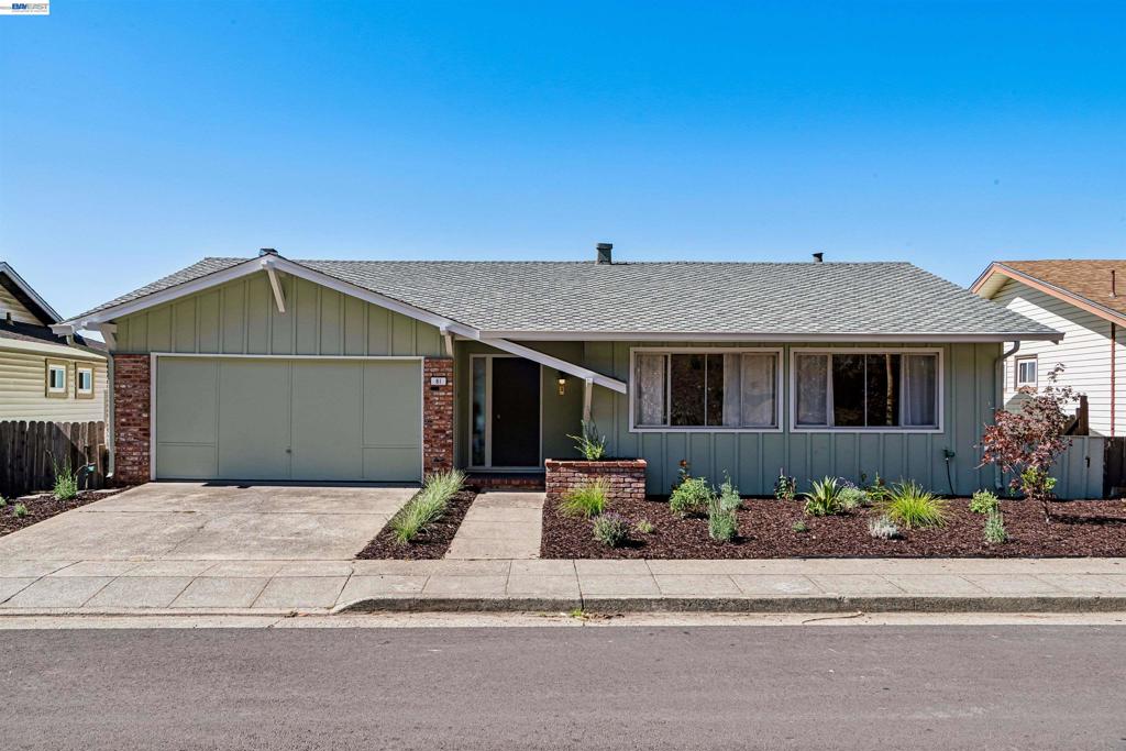 81 Colgett Dr