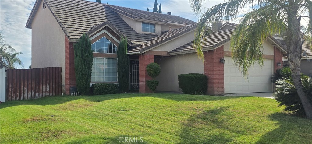 2633 W Loma Vista Drive