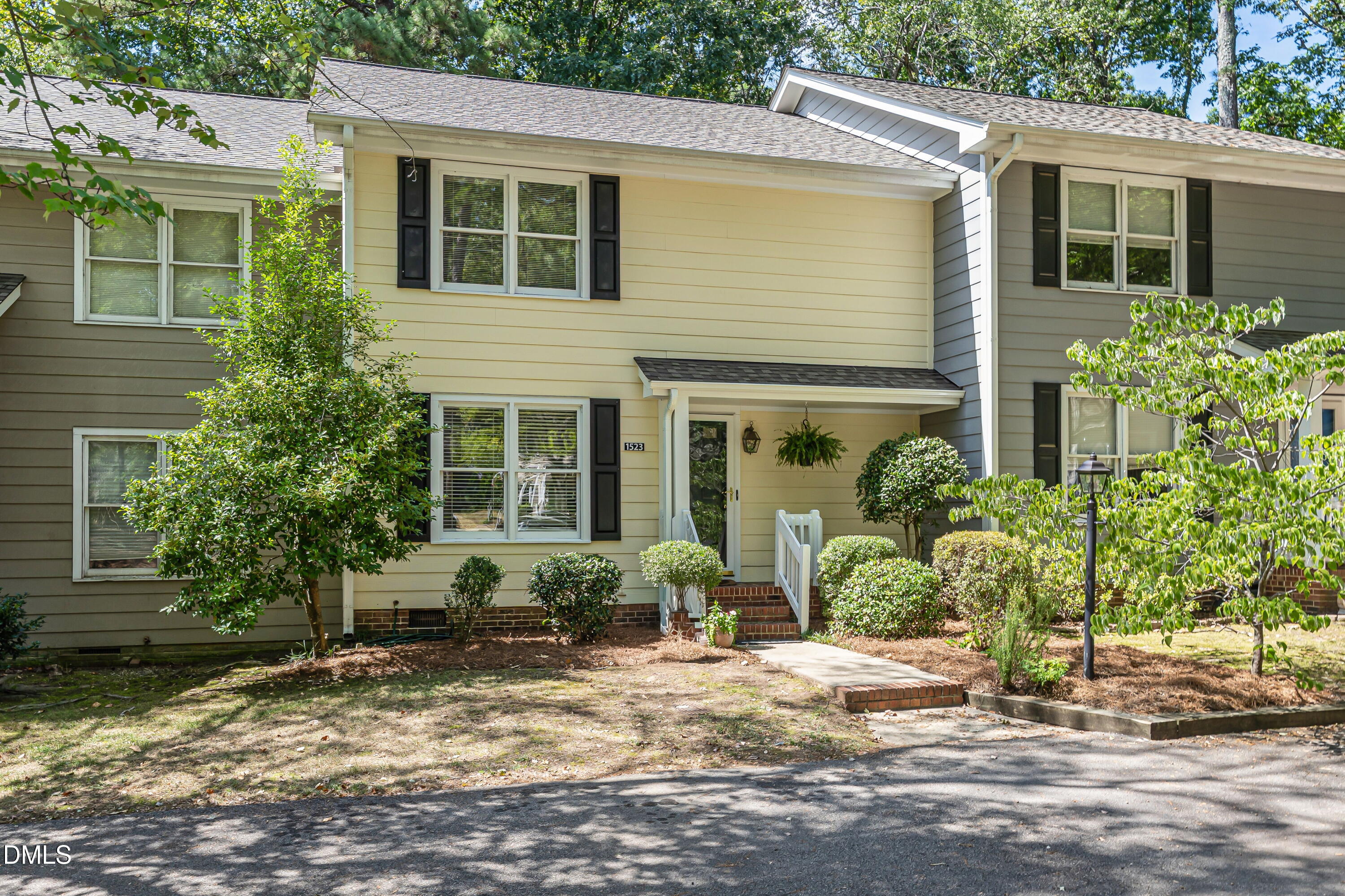 1523 Woodcroft Drive, Raleigh, NC 27609