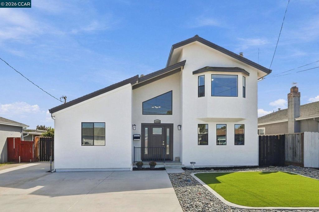 15326 Farnsworth St