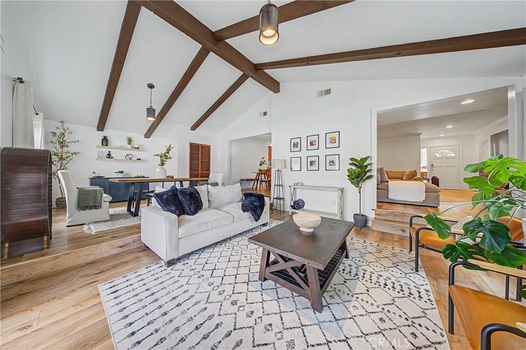 16249 Chatsworth