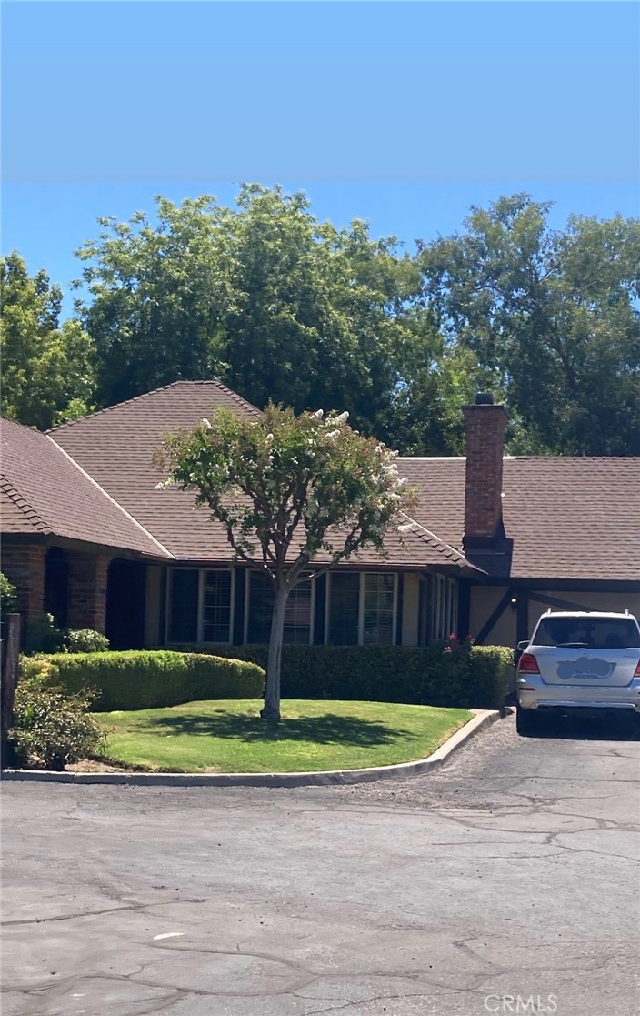 5054 N Forkner 7