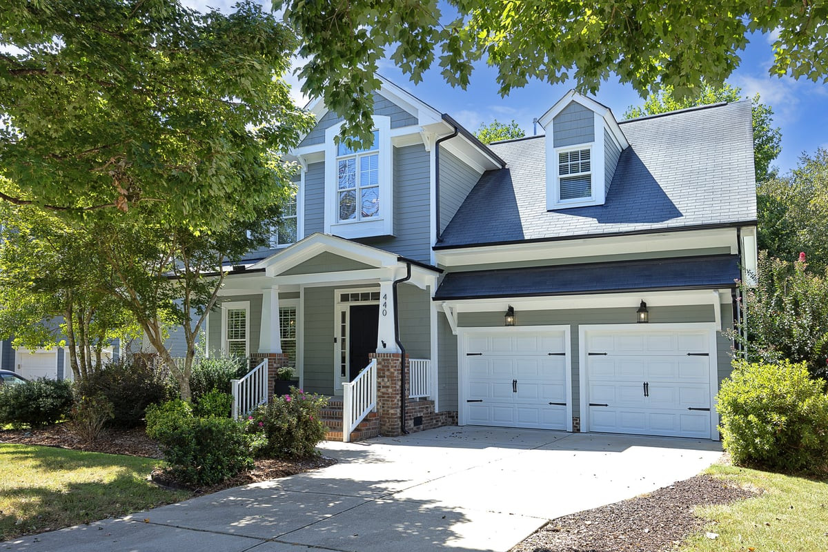 440 Edgepine Drive, Holly Springs, NC 27540