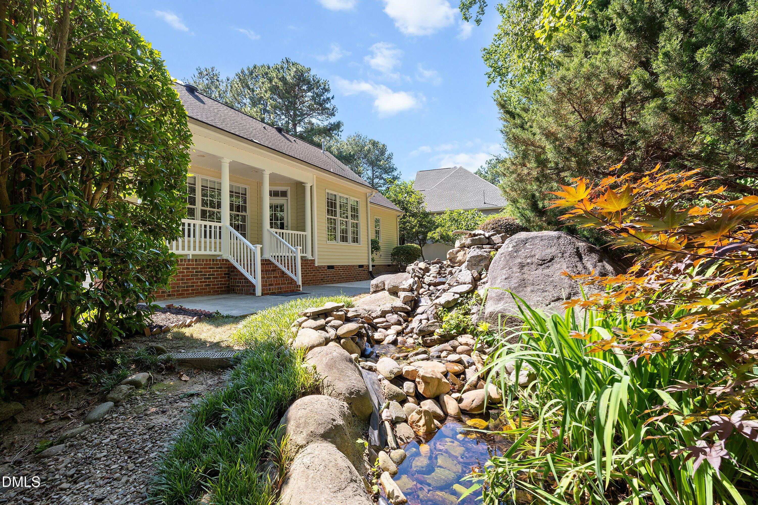 613 Cresstar Drive, Rolesville, NC 27571