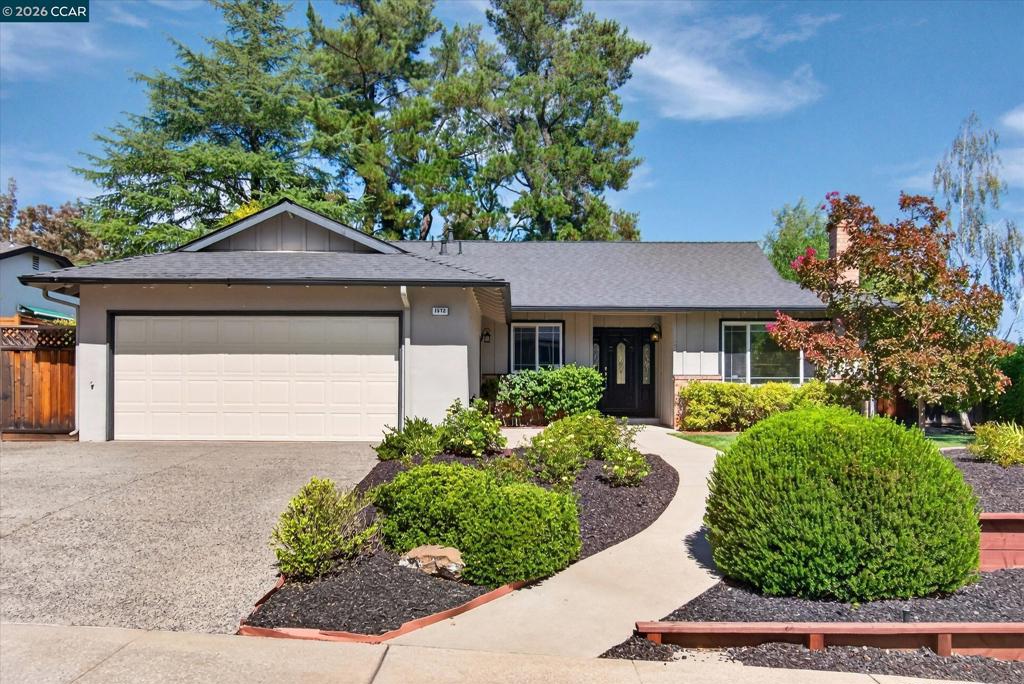 1572 Fieldcrest Dr